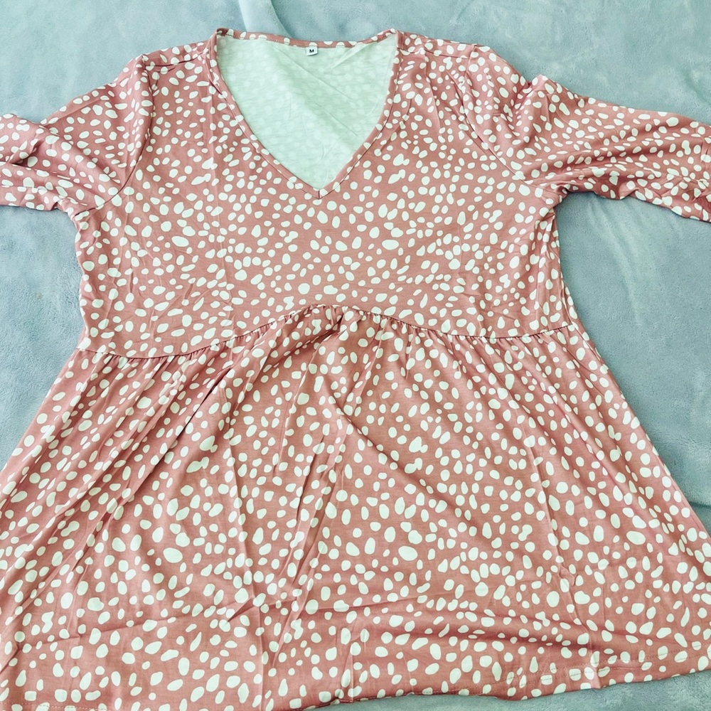 V-Neck Pink Dot Top size medium